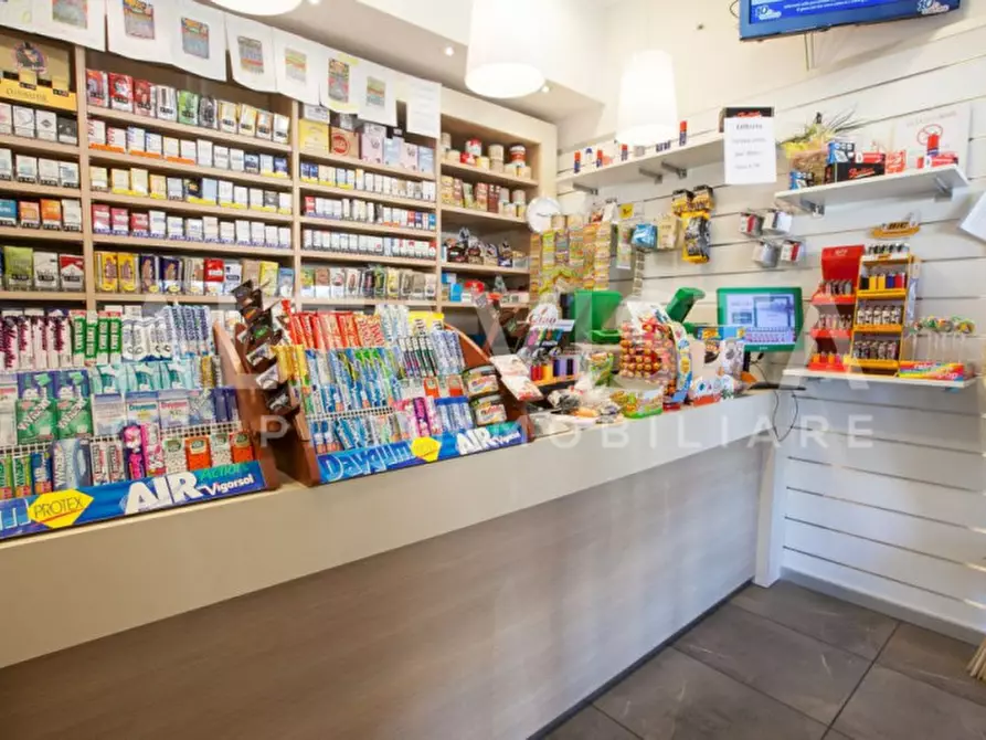 Immagine 1 di Attività commerciale in vendita  in Montirone a Brescia