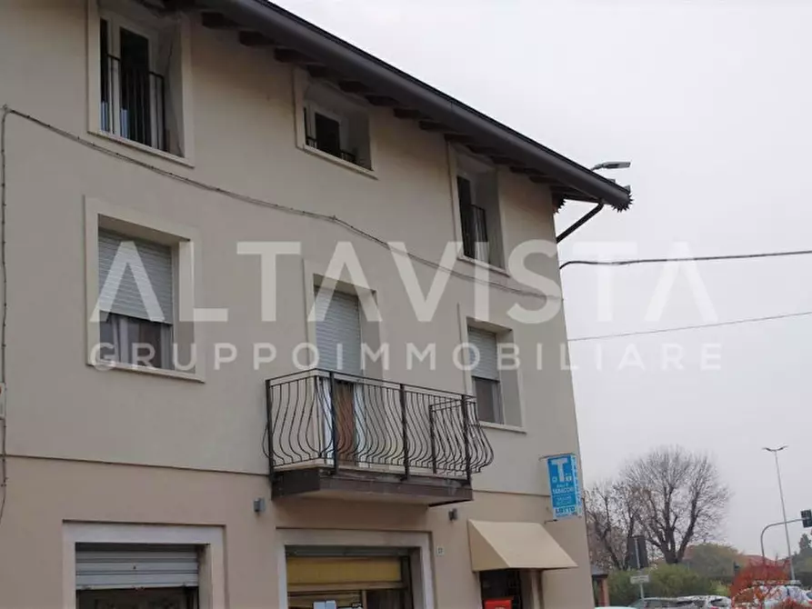 Immagine 2 di Attività commerciale in vendita  in Montirone a Brescia
