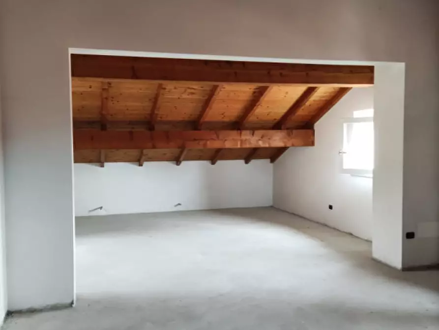 Immagine 14 di Villa in vendita  in via Roma a Bressana Bottarone