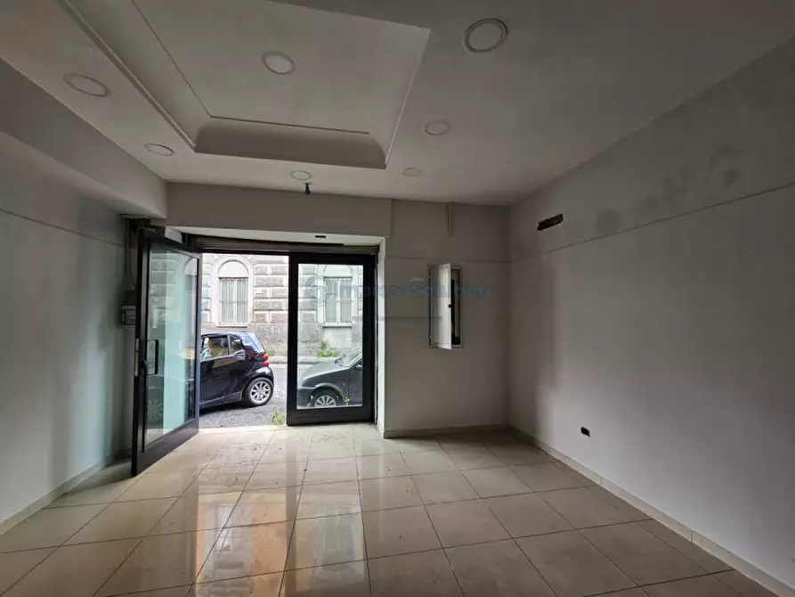 Immagine 6 di Negozio in affitto  in Via Parroco Simeoli a Napoli