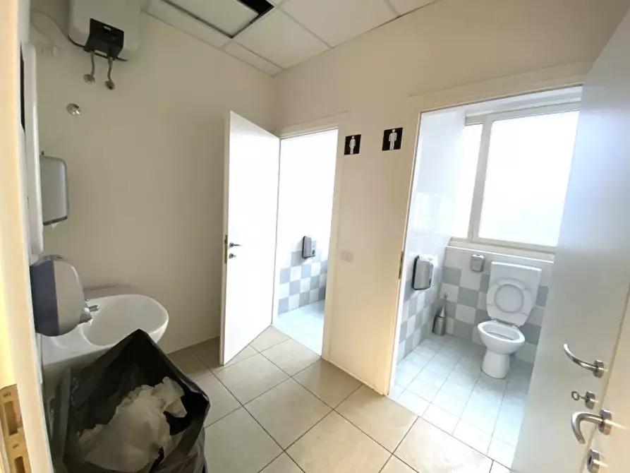 Immagine 9 di Ufficio in affitto  in GAMBETTOLA a Gambettola