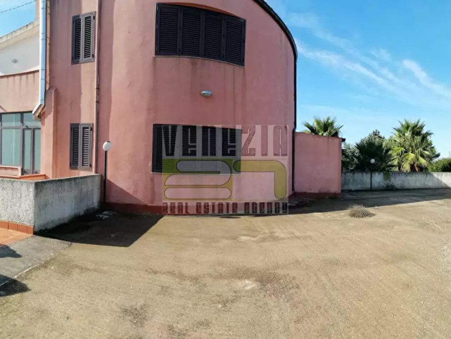 Immagine 3 di Villa in vendita  in Testa dell'Acqua a Noto