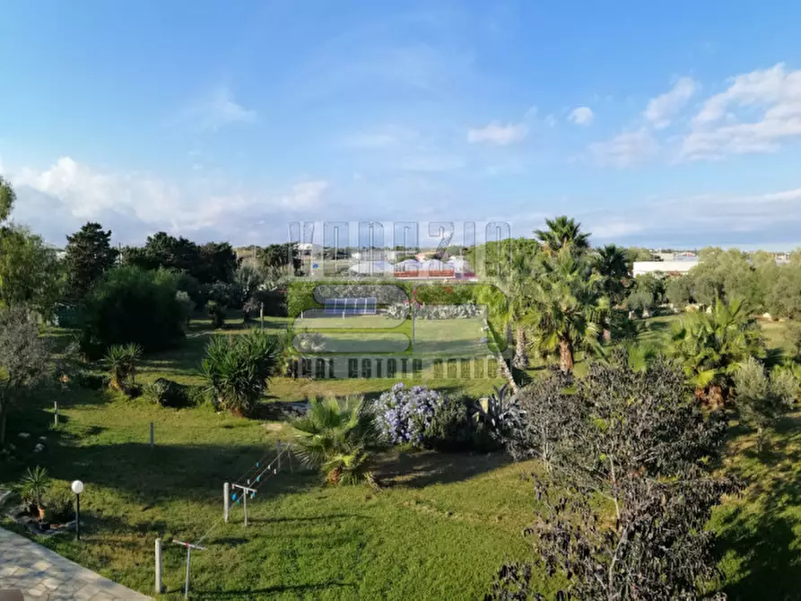 Immagine 27 di Bed & Breakfast in vendita  a Portopalo Di Capo Passero