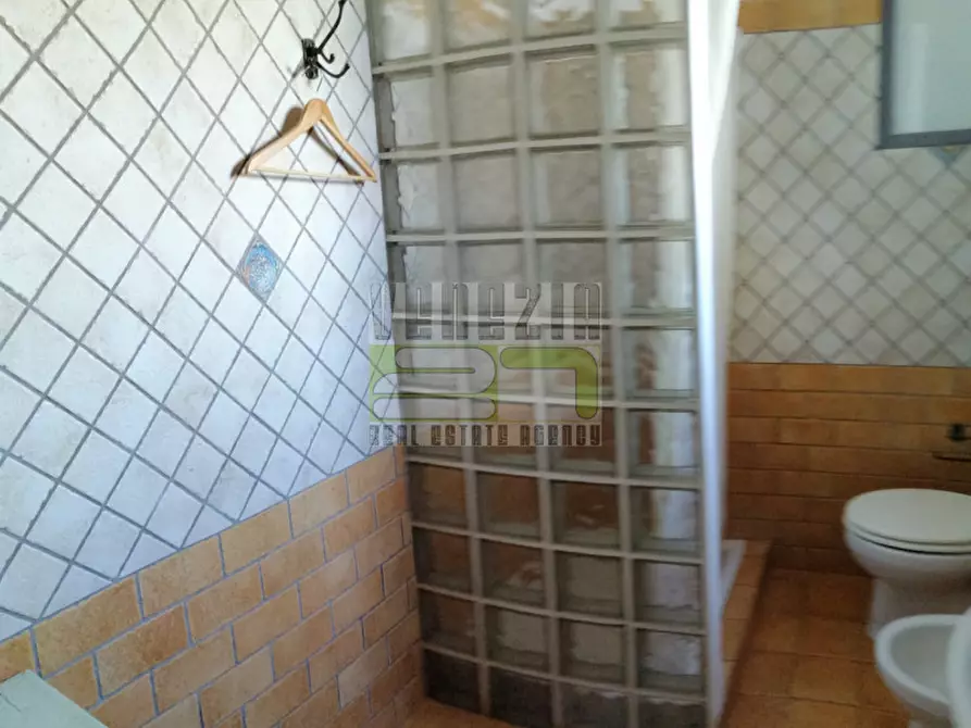 Immagine 30 di Bed & Breakfast in vendita  a Portopalo Di Capo Passero