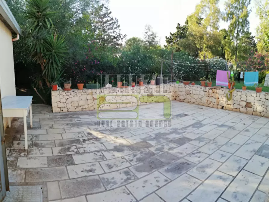 Immagine 33 di Bed & Breakfast in vendita  a Portopalo Di Capo Passero