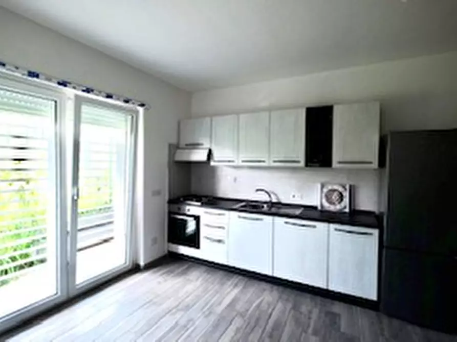 Immagine 5 di Villa in affitto  in via fraconalto a Roma