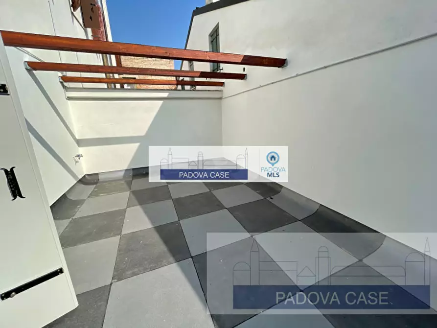 Immagine 4 di Appartamento in affitto  in via cappelli 4 a Padova