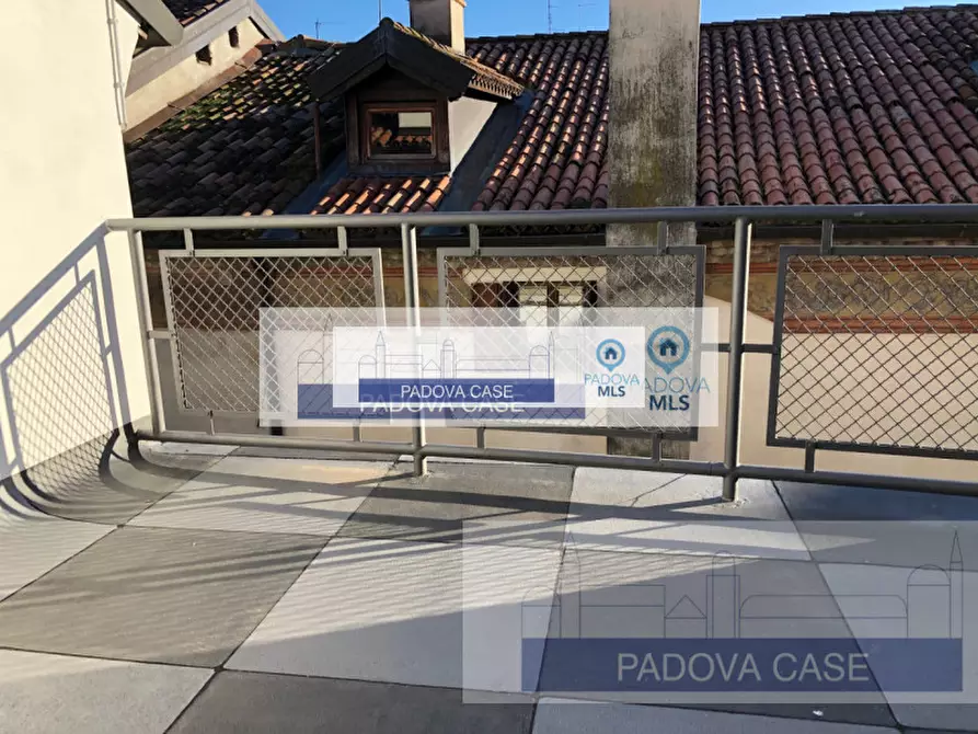 Immagine 9 di Appartamento in affitto  in via cappelli 4 a Padova