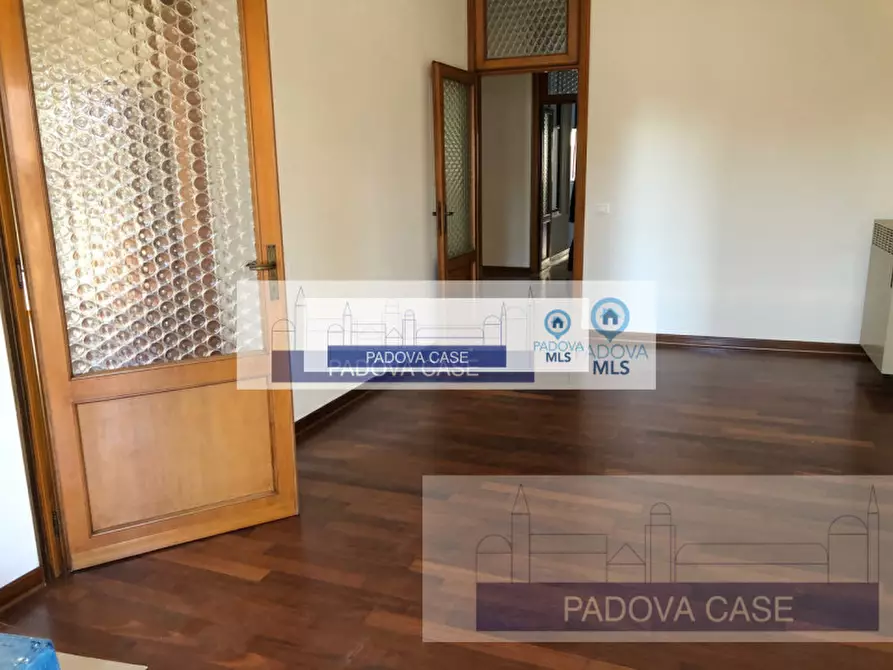 Immagine 27 di Appartamento in affitto  in via cappelli 4 a Padova