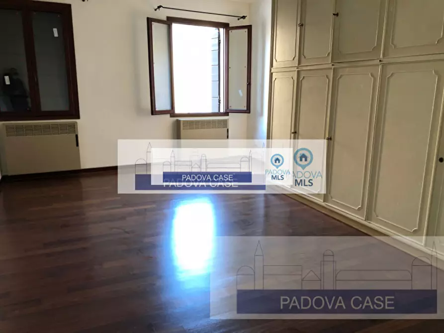 Immagine 29 di Appartamento in affitto  in via cappelli 4 a Padova