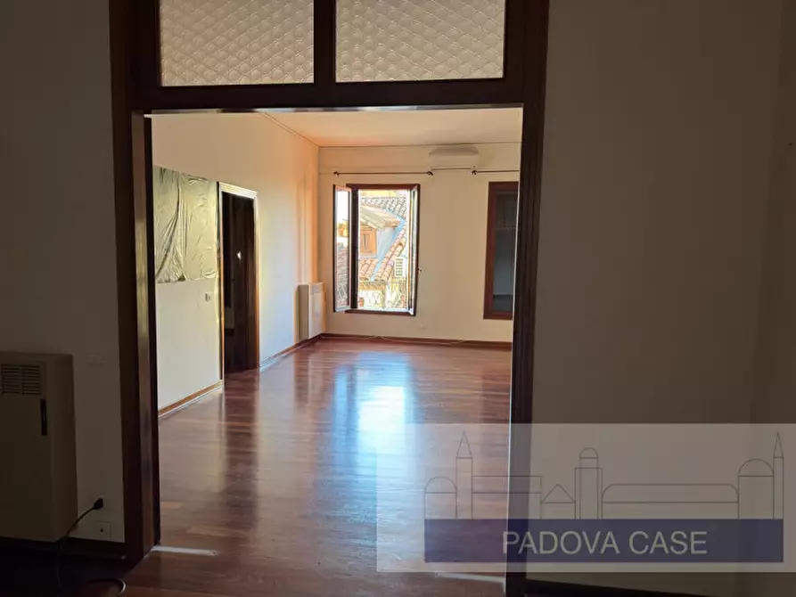 Immagine 39 di Appartamento in affitto  in via cappelli 4 a Padova