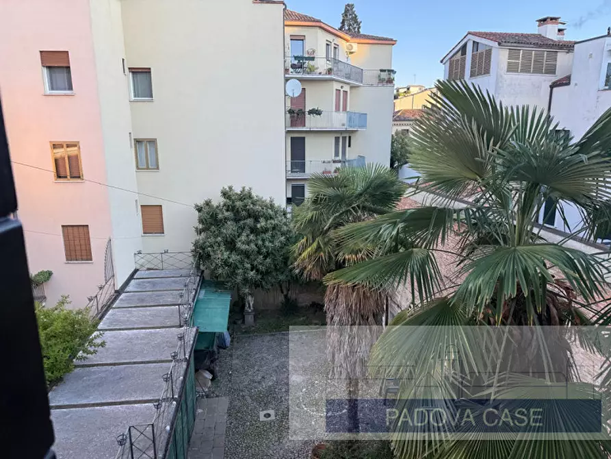 Immagine 40 di Appartamento in affitto  in via cappelli 4 a Padova