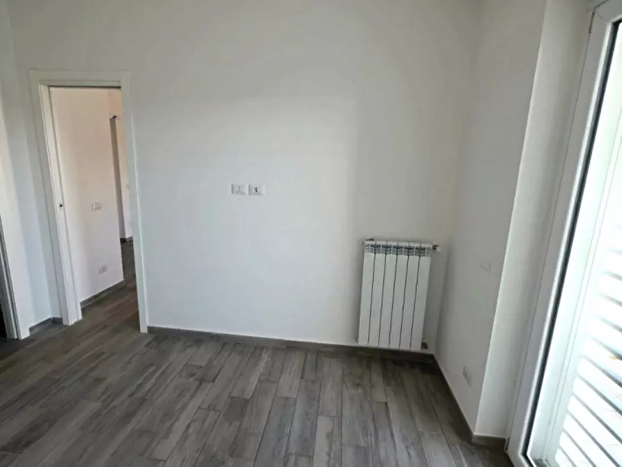 Immagine 10 di Camera in affitto  in via fraconalto a Roma