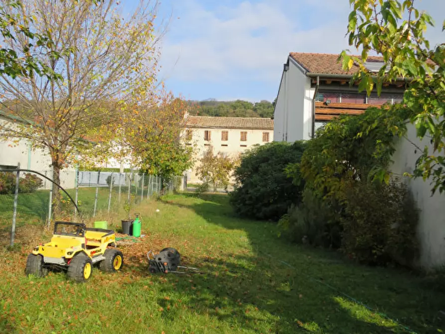Immagine 7 di Casa bifamiliare in vendita  a Montebelluna