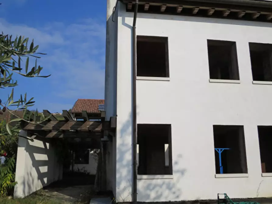 Immagine 5 di Casa bifamiliare in vendita  a Montebelluna