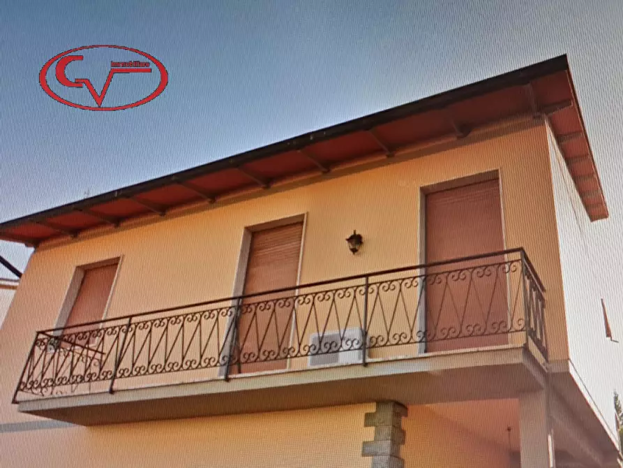 Immagine 1 di Villa in vendita  in mercatale valdarno a Montevarchi