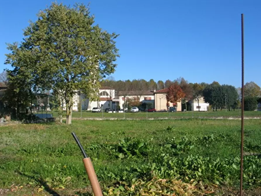 Immagine 1 di Terreno in vendita  a Massanzago