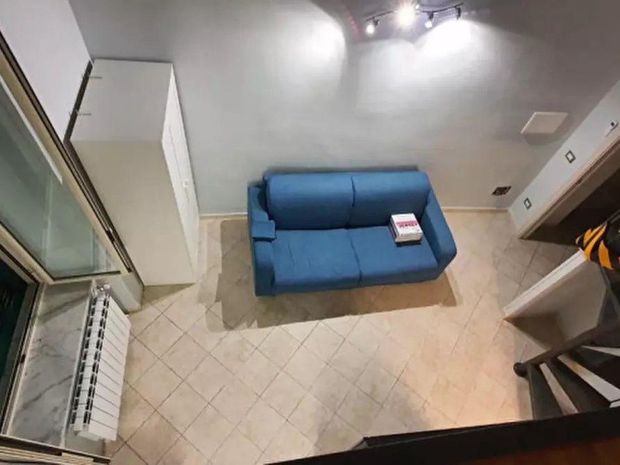 Immagine 14 di Appartamento in affitto  in Via Pignatelli a Napoli