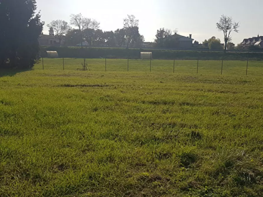 Immagine 2 di Terreno in vendita  a Ponte San Nicolò