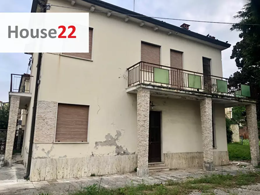 Immagine 4 di Casa indipendente in vendita  in Via Pittoni 27 a Vicenza