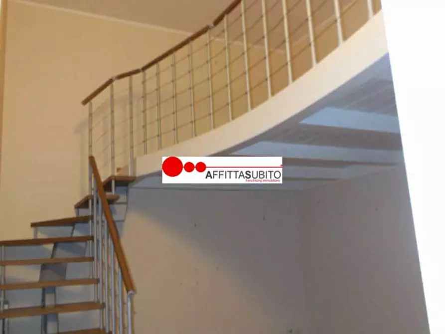 Immagine 11 di Appartamento in affitto  in Via nardones a Napoli