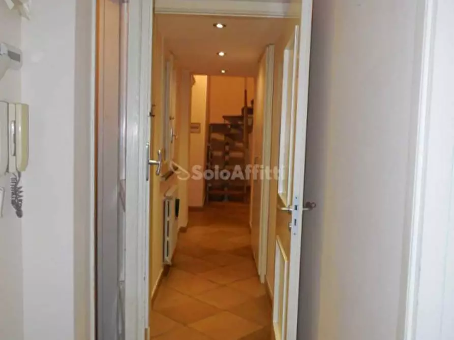 Immagine 17 di Appartamento in affitto  in Via nardones a Napoli