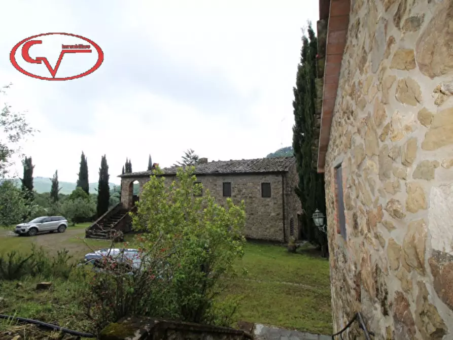 Immagine 3 di Rustico / casale in vendita  a Gaiole In Chianti