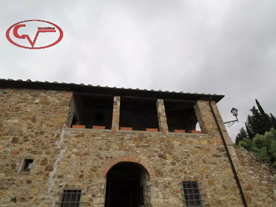 Immagine 8 di Rustico / casale in vendita  a Gaiole In Chianti