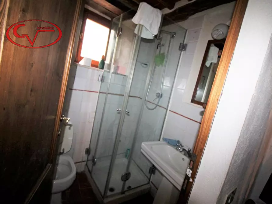 Immagine 18 di Rustico / casale in vendita  a Gaiole In Chianti