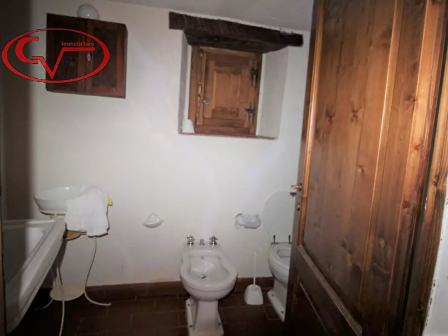 Immagine 29 di Rustico / casale in vendita  a Gaiole In Chianti