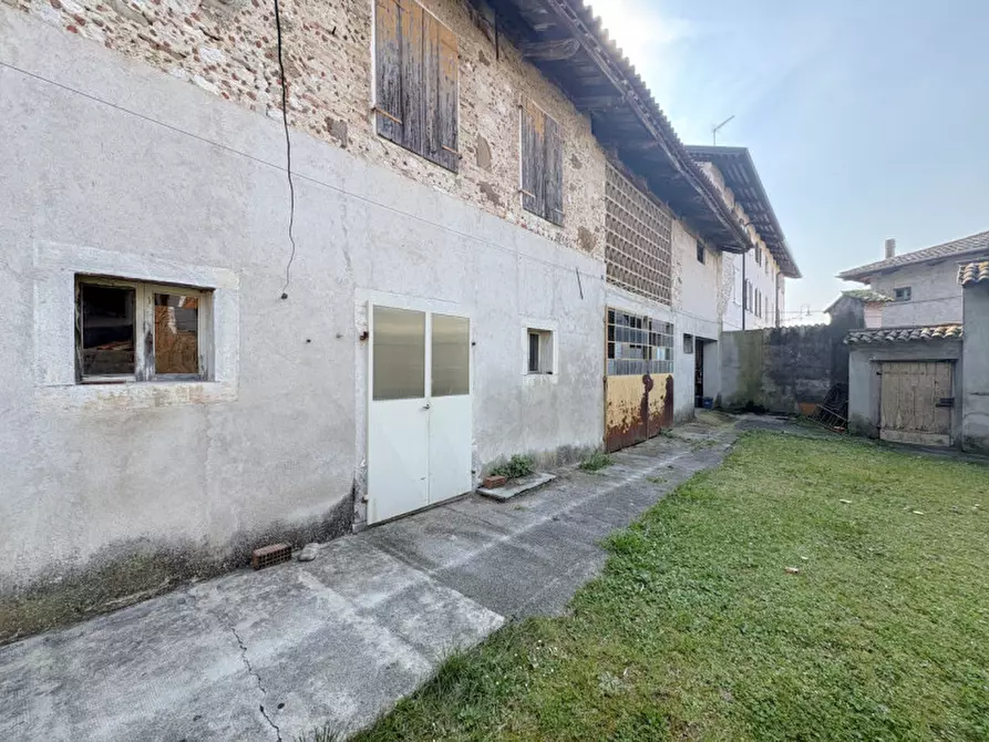 Immagine 5 di Rustico / casale in vendita  in Via Molini a Udine