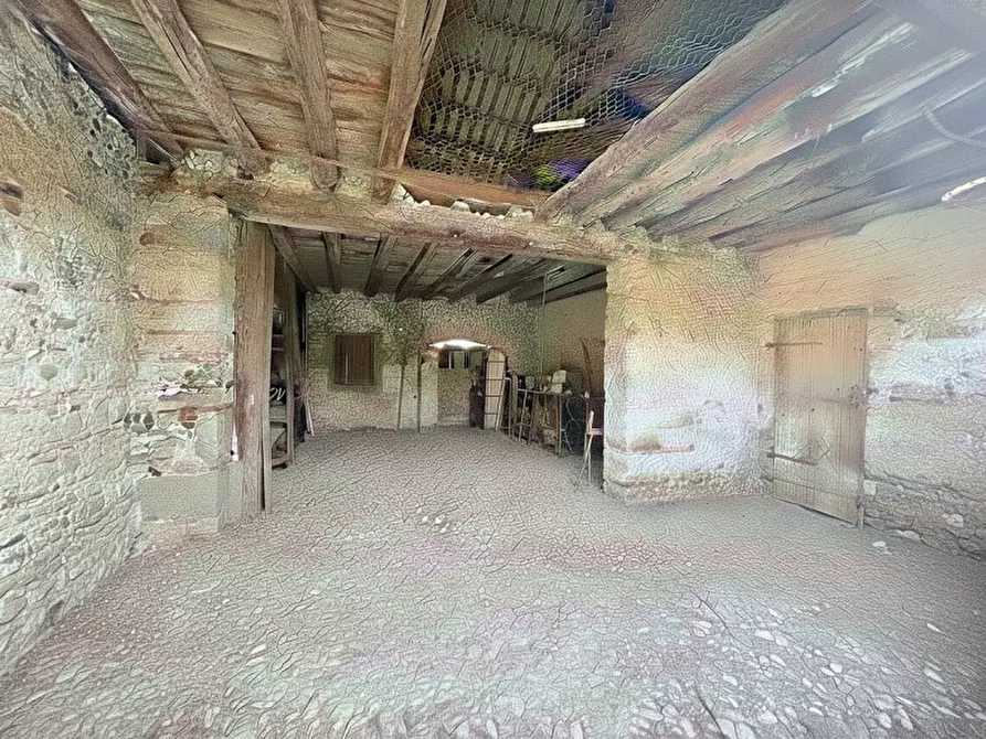 Immagine 26 di Rustico / casale in vendita  in Via Molini a Udine