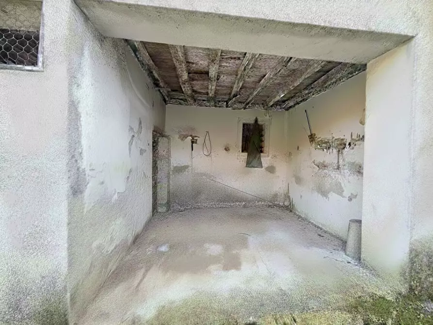 Immagine 27 di Rustico / casale in vendita  in Via Molini a Udine