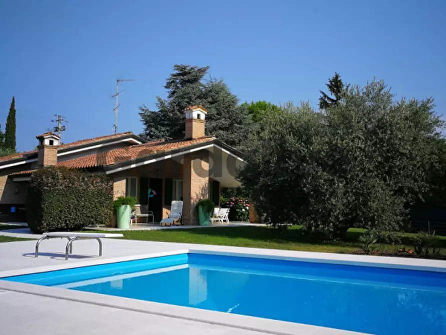 Immagine 2 di Villa in vendita  in Via Daller Bianca 6 a Soiano Del Lago