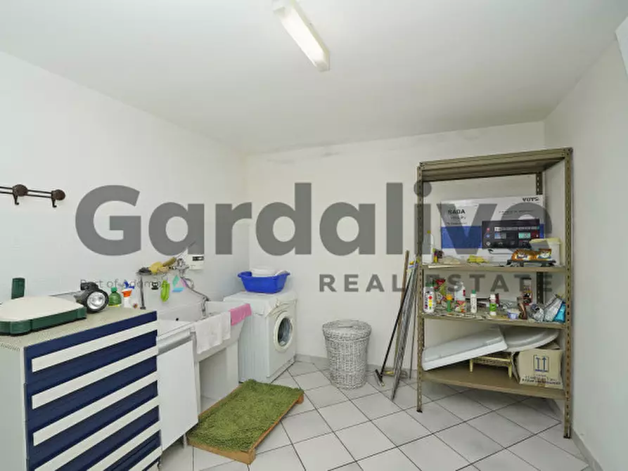 Immagine 38 di Villa in vendita  in Via Daller Bianca 6 a Soiano Del Lago