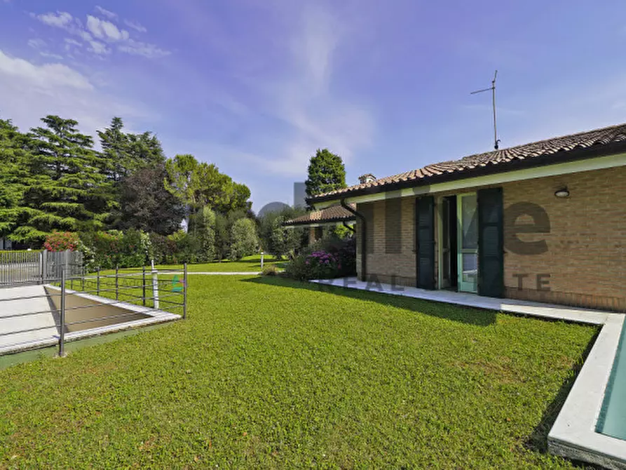 Immagine 49 di Villa in vendita  in Via Daller Bianca 6 a Soiano Del Lago