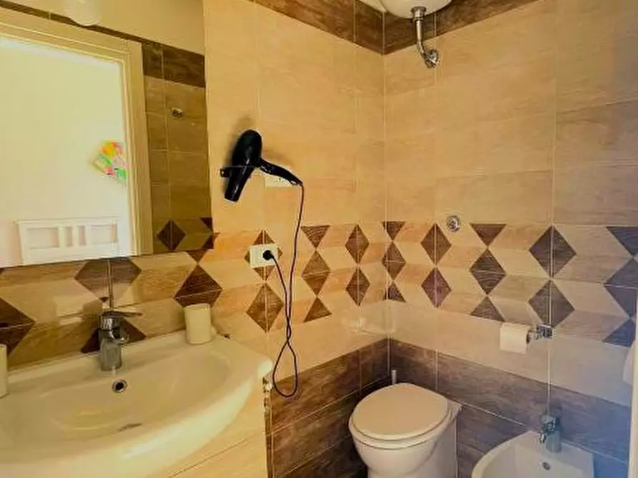 Immagine 16 di Bed & Breakfast in affitto  in via Colonnello Carlo Lahalle, 51 a Napoli