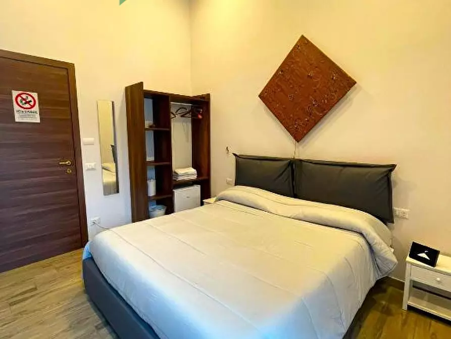 Immagine 17 di Bed & Breakfast in affitto  in via Colonnello Carlo Lahalle, 51 a Napoli