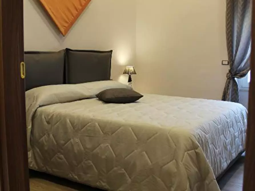 Immagine 23 di Bed & Breakfast in affitto  in via Colonnello Carlo Lahalle, 51 a Napoli