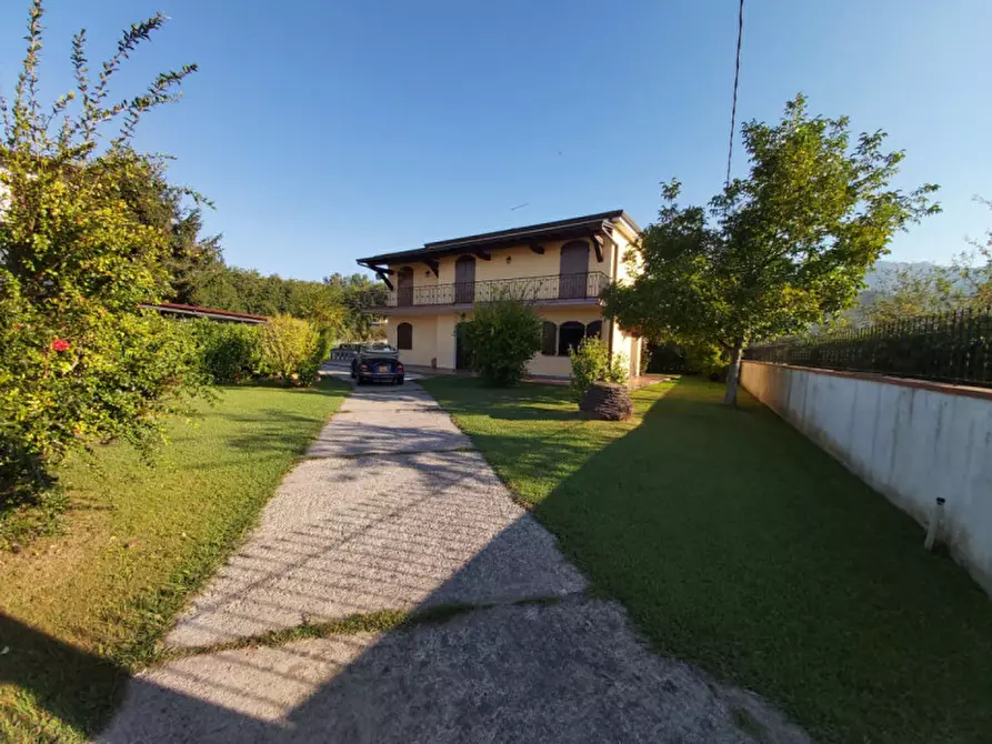 Immagine 9 di Villa in vendita  in via Fescione a Montignoso