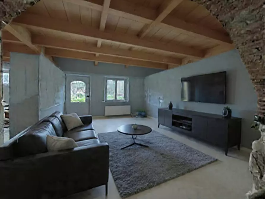 Immagine 11 di Rustico / casale in vendita  in Località Pischiello a Passignano Sul Trasimeno