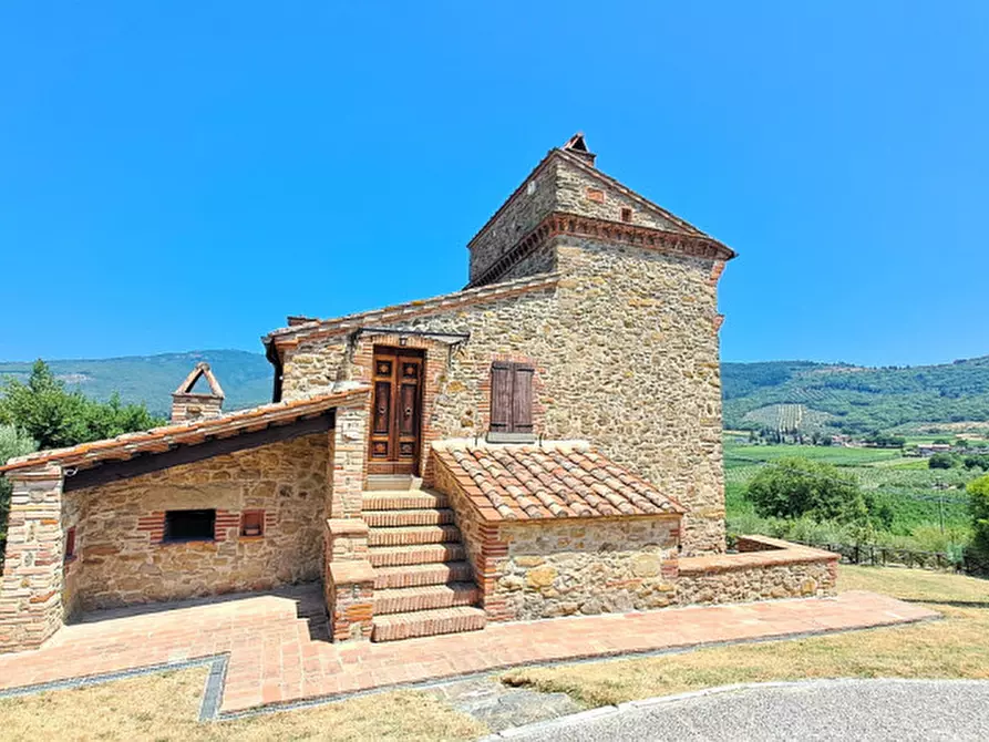 Immagine 2 di Rustico / casale in vendita  a Passignano Sul Trasimeno