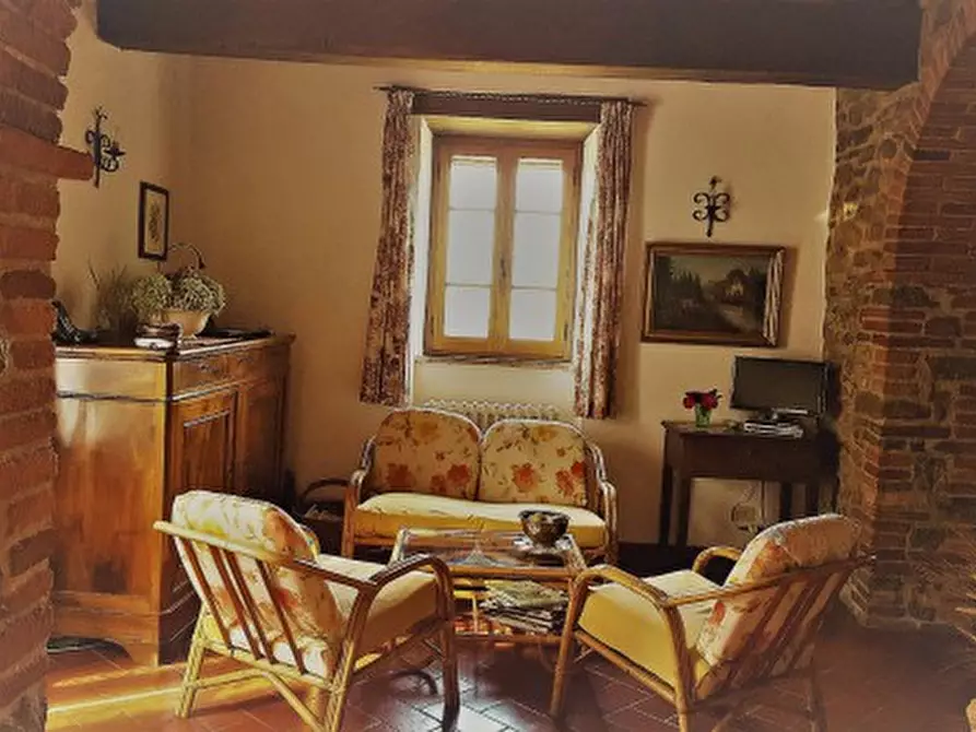 Immagine 11 di Rustico / casale in vendita  a Passignano Sul Trasimeno