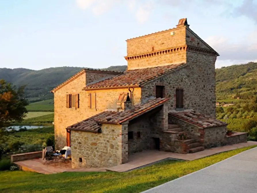 Immagine 28 di Rustico / casale in vendita  a Passignano Sul Trasimeno
