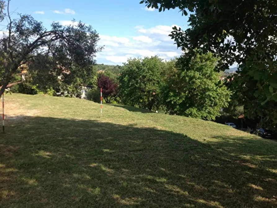 Immagine 10 di Terreno in vendita  in Via Piergiovanni Buattini a Passignano Sul Trasimeno