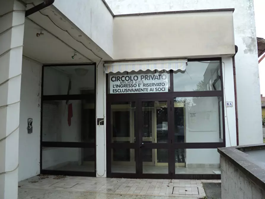 Immagine 2 di Attività commerciale in vendita  in VIA FONTANA 10 a Comacchio