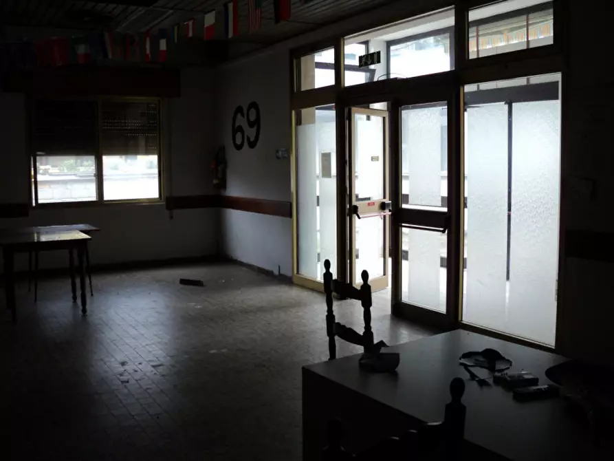 Immagine 10 di Attività commerciale in vendita  in VIA FONTANA 10 a Comacchio