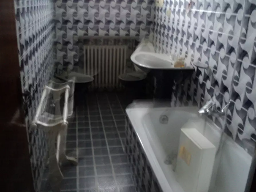 Immagine 27 di Attività commerciale in vendita  in VIA FONTANA 10 a Comacchio