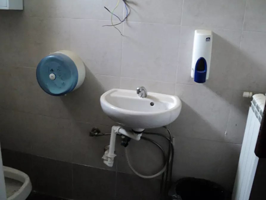 Immagine 35 di Attività commerciale in vendita  in VIA FONTANA 10 a Comacchio