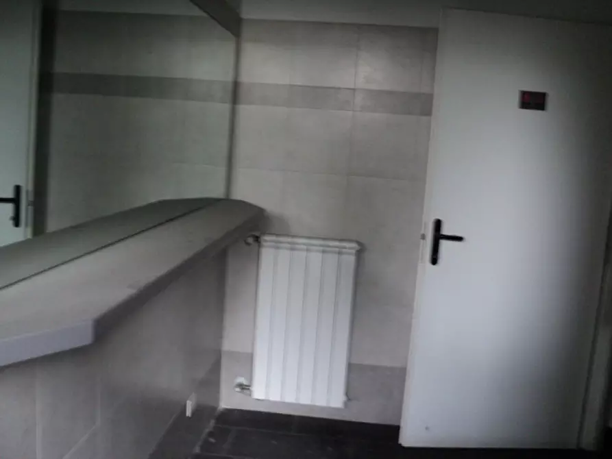 Immagine 38 di Attività commerciale in vendita  in VIA FONTANA 10 a Comacchio